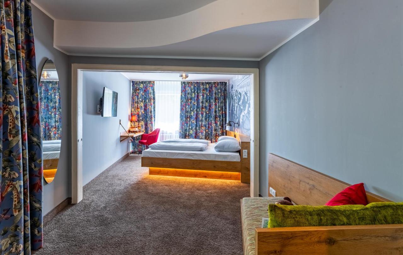 Hotel Tinytwice 3*
